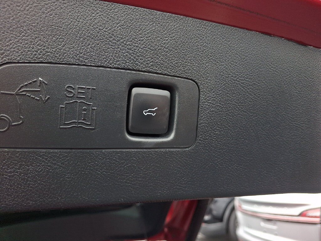 Certified 2022 Lincoln Corsair AWD w/ Equipment Group 101A image 30