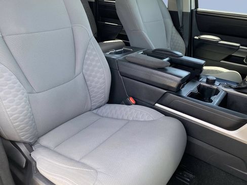 Used 2022 Toyota Tundra SR5 w/ Convenience Package RWD image 19