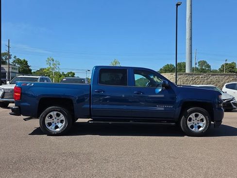 Used 2018 Chevrolet Silverado 1500 LT w/ All Star Edition AWD/4WD image 2