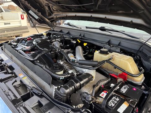 Used 2012 Ford F350 Lariat w/ Lariat Ultimate Pkg AWD/4WD image 39