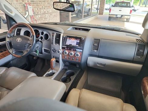 Used 2011 Toyota Tundra Limited w/ Platinum Pkg image 14