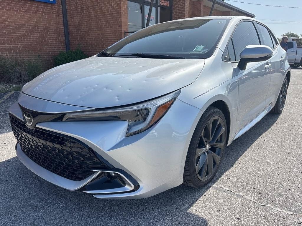 Used 2024 Toyota Corolla XSE FWD image 2