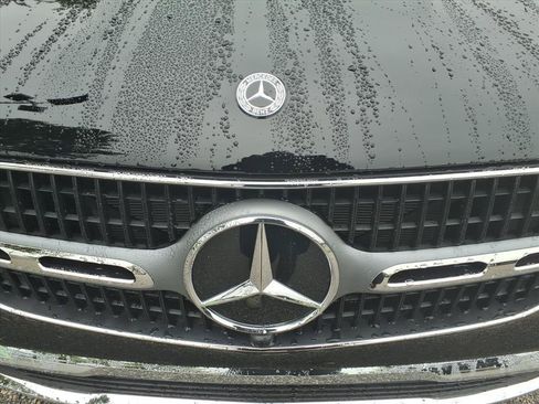 Used 2026 Mercedes-Benz GLC 350e 4MATIC image 3