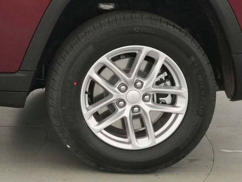 New 2025 Jeep Grand Cherokee L Laredo w/ Trailer Tow Package image 37