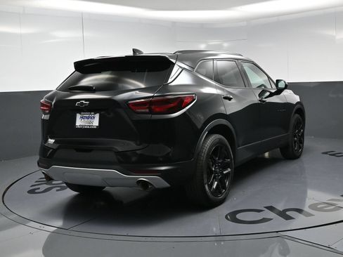 Used 2024 Chevrolet Blazer LT w/ Convenience Package FWD image 9