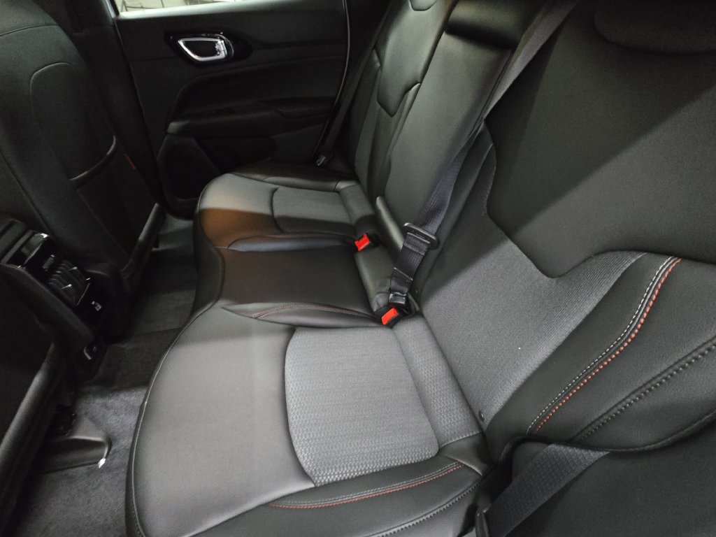 New 2026 Jeep Compass Trailhawk AWD/4WD image 15