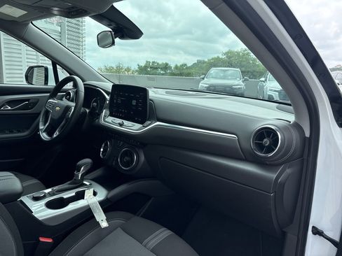 Used 2025 Chevrolet Blazer LT FWD image 15