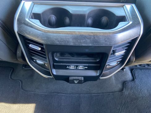 Used 2019 RAM 1500 Big Horn image 32