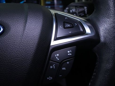 Used 2020 Ford Edge SEL w/ Cold Weather Package image 37