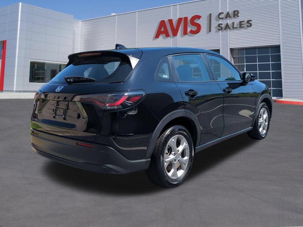 Used 2025 Honda HR-V LX image 6