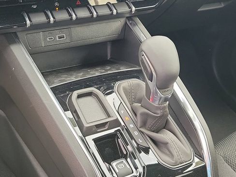 New 2026 GMC Canyon Elevation w/ Convenience Package RWD image 18
