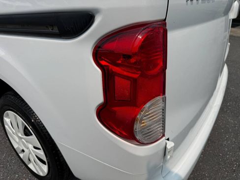 Used 2017 Nissan NV200 SV w/ Technology Package FWD image 38