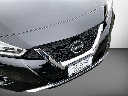 Certified 2023 Nissan Maxima Platinum w/ Sport Mat Group FWD image 29