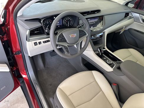 New 2026 Cadillac XT5 Premium Luxury w/ Driver Assist Package image 13