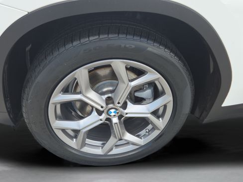Used 2024 BMW X3 sDrive30i w/ Convenience Package RWD image 39