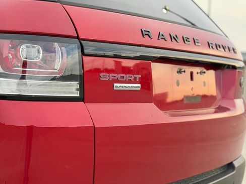 Used 2016 Land Rover Range Rover Sport Supercharged AWD/4WD image 24