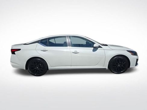 New 2026 Nissan Altima 2.5 SV w/ SV Special Edition Package FWD image 8