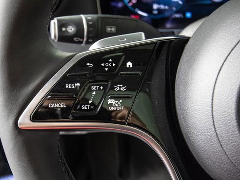 Used 2023 Mercedes-Benz E 350 Sedan image 18