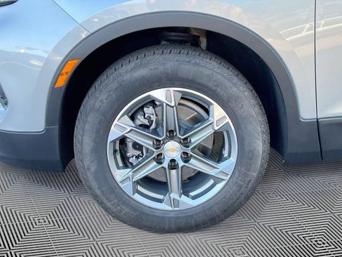 Used 2023 Chevrolet Blazer LT w/ Convenience Package FWD image 11