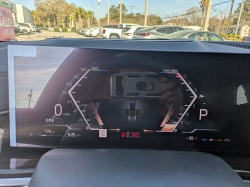 New 2026 BMW X5 sDrive40i image 31