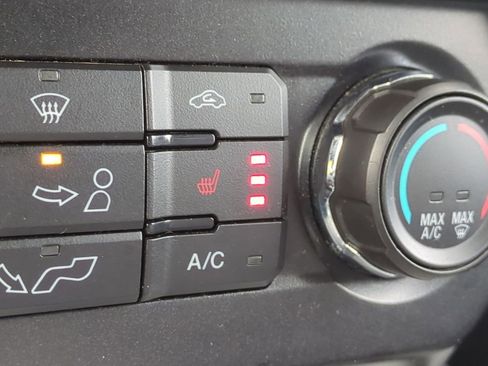 Used 2016 Ford F150 XLT w/ Equipment Group 302A Luxury image 39