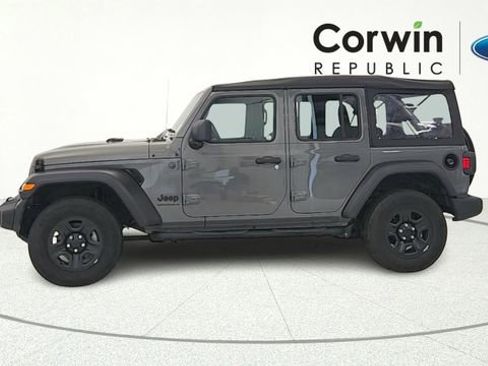 Used 2023 Jeep Wrangler Unlimited Sport AWD/4WD image 4