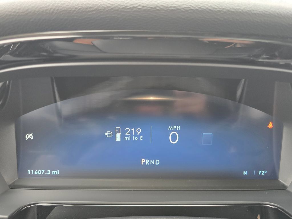 Used 2025 Lincoln Corsair Reserve AWD/4WD image 28