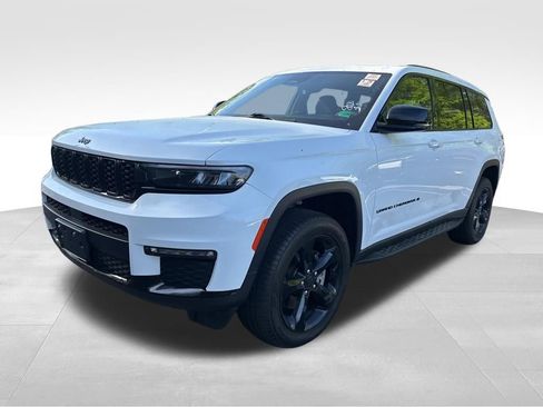 Used 2025 Jeep Grand Cherokee L Limited w/ Black Appearance Package image 2