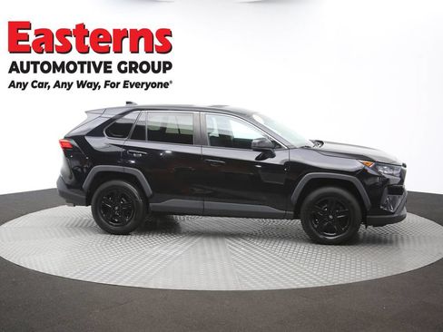Used 2022 Toyota RAV4 LE AWD/4WD image 45