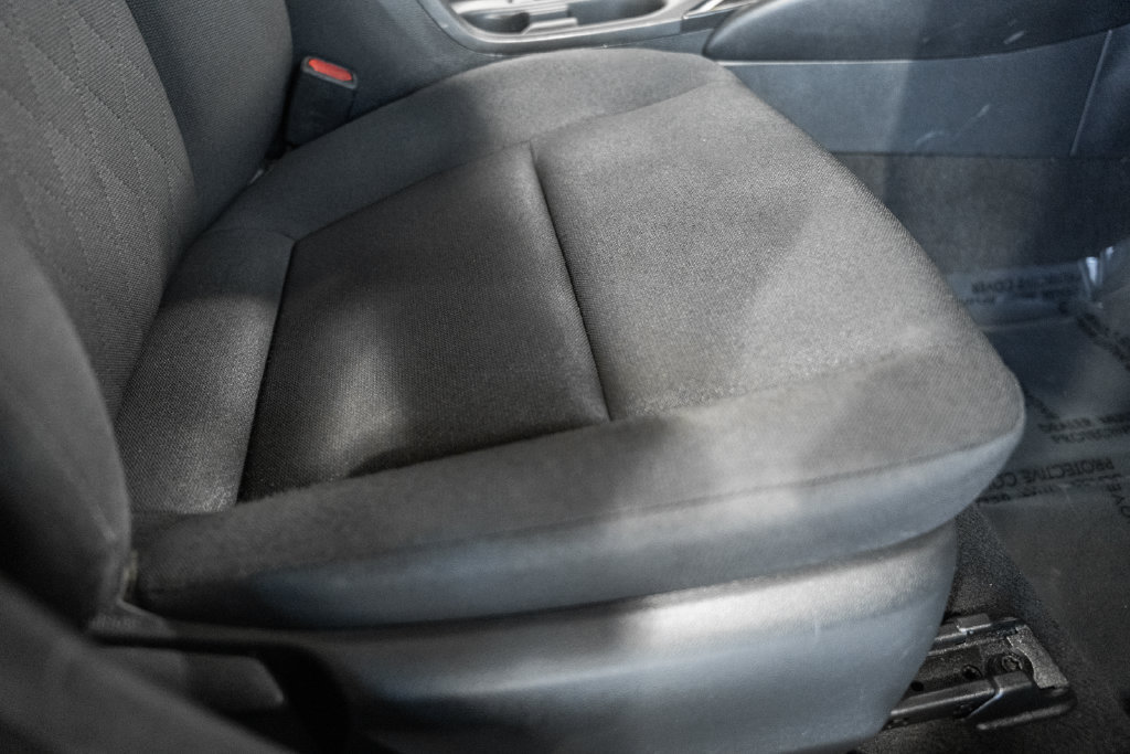 Used 2024 Toyota Corolla LE FWD image 23