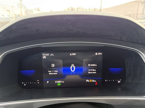 Certified 2022 Volkswagen Tiguan SE w/ Panoramic Sunroof Package image 17