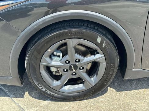 Used 2025 Kia K4 FWD image 5