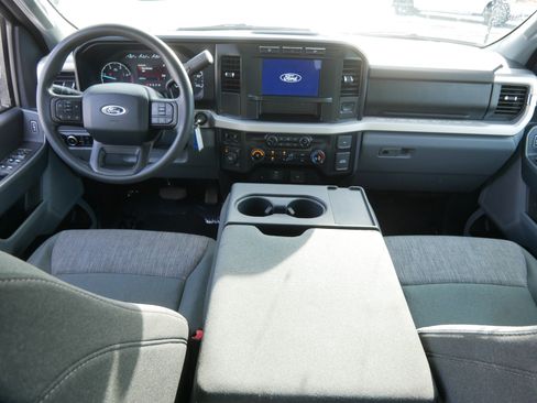 Used 2024 Ford F250 XLT image 10