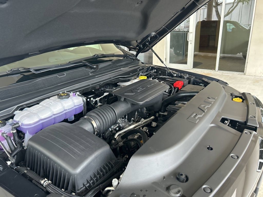 New 2025 RAM 1500 Tradesman AWD/4WD image 11