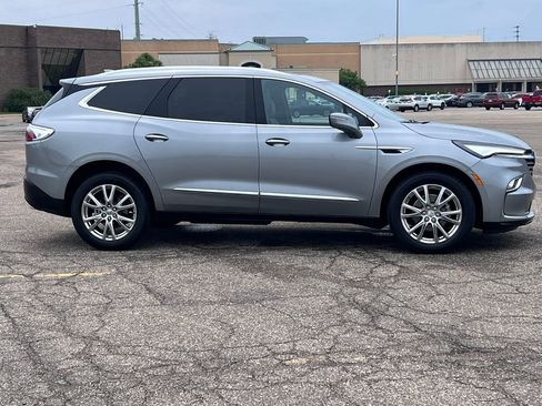 Used 2024 Buick Enclave Essence w/ Experience Buick Package AWD/4WD image 45