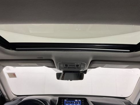 Used 2022 Toyota Highlander Bronze Edition image 16