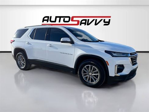Used 2023 Chevrolet Traverse LT image 1