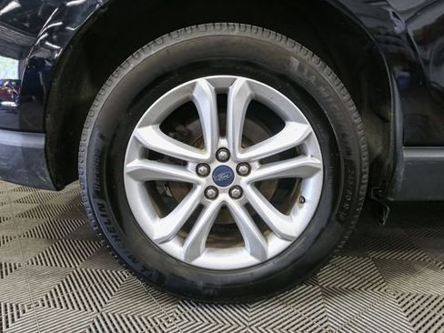 Used 2019 Ford Edge SEL w/ Equipment Group 201A AWD/4WD image 16