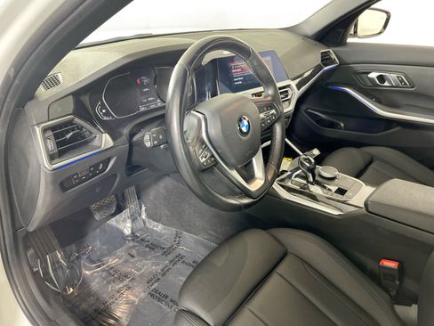 Used 2021 BMW 330i xDrive 330i xDrive w/ Convenience Package image 9