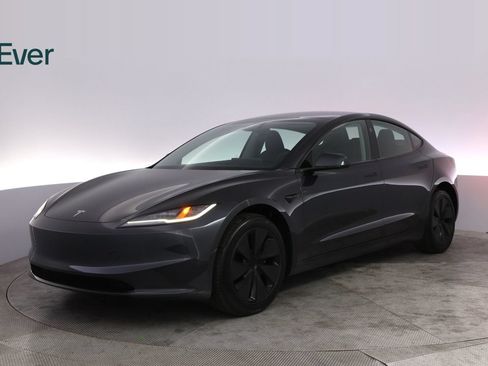 Used 2025 Tesla Model 3 Long Range RWD image 2