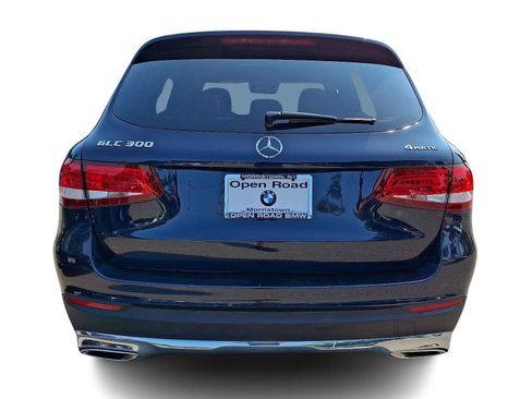 Used 2018 Mercedes-Benz GLC 300 4MATIC image 5