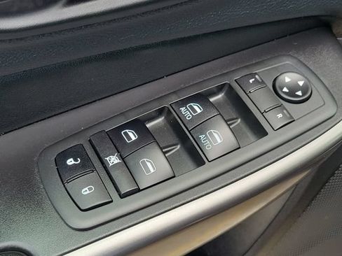 Used 2020 Jeep Cherokee Limited AWD/4WD image 21