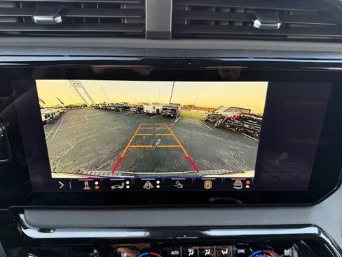 New 2026 GMC Sierra 2500 AT4 w/ AT4 Preferred Package image 35