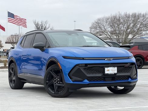 New 2026 Chevrolet Equinox EV RS image 2