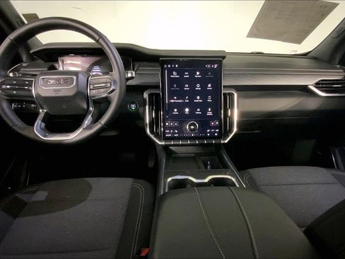 Used 2025 GMC Acadia Elevation FWD image 16