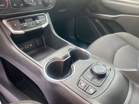 Used 2023 GMC Terrain SLE w/ Driver Convenience Package AWD/4WD image 37