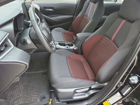 Used 2026 Toyota Corolla SE FWD image 12