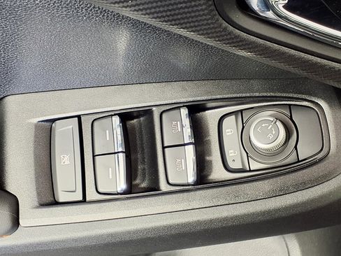 Used 2025 Subaru Crosstrek 2.5i Limited w/ Popular Package #3A image 15