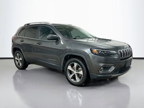 Used 2020 Jeep Cherokee Limited image 3