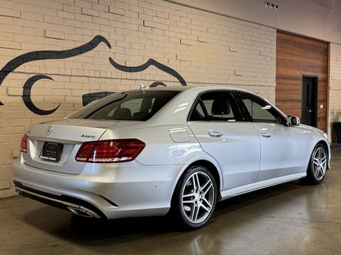 Used 2014 Mercedes-Benz E 350 4MATIC Sedan image 4